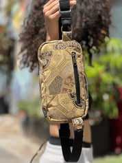 פאוץ' 'לורנס' בלונדי