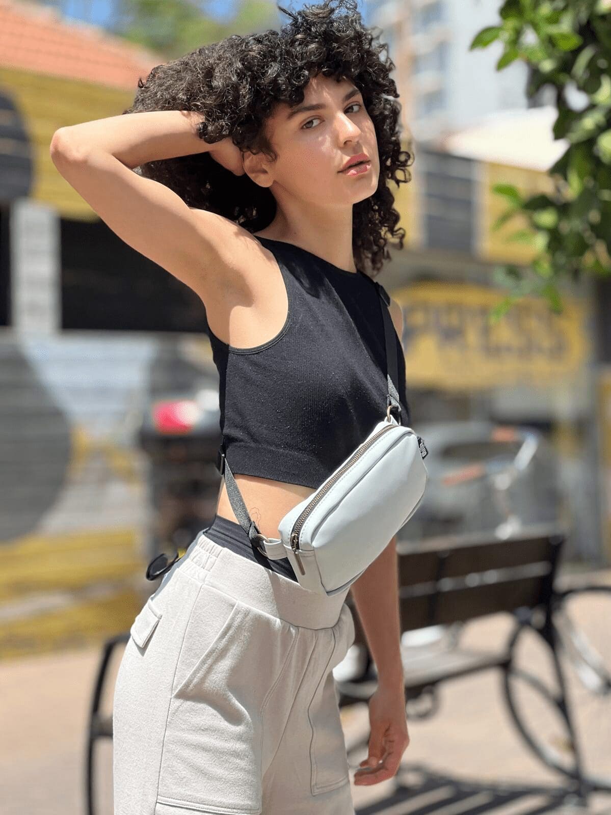 פאוץ' 'לורנס' תכלת בהיר בהיר