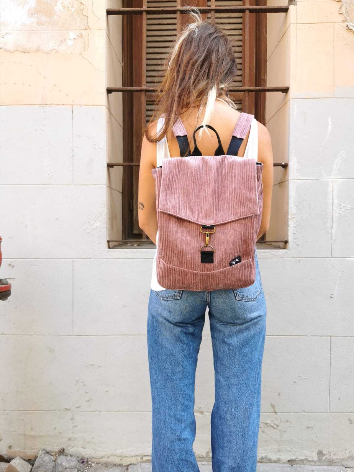 מיני סטודנטס ורוד עתיק קורדרוי