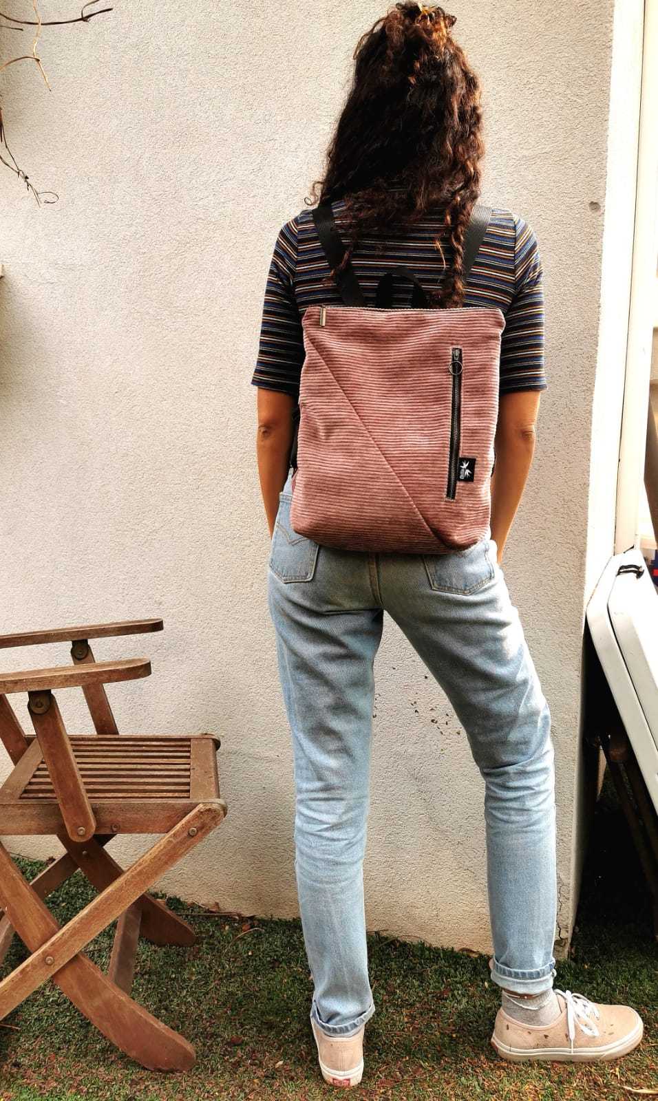 תיק "רעות" ורוד עתיק קורדרוי