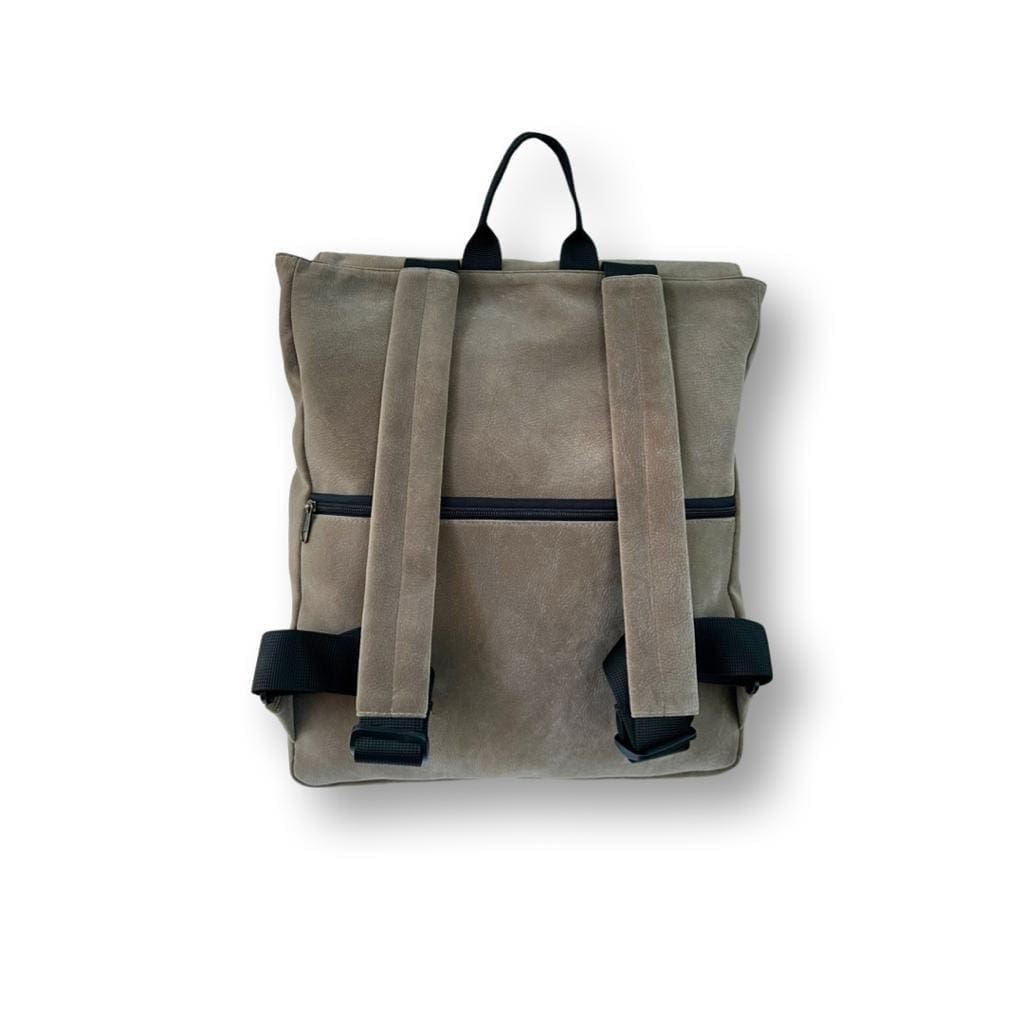 סטודנטס גדול דמוי זמשי מהמם