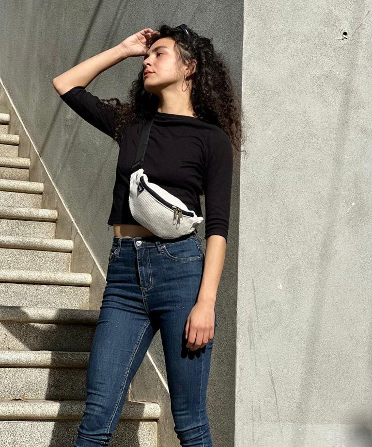 פאוץ' רוני לבן קורדרוי