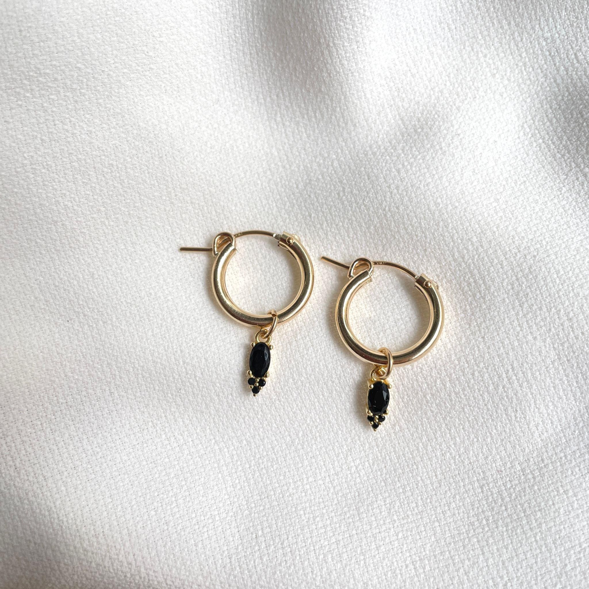 עגילי 'קלרה' גולדפילד