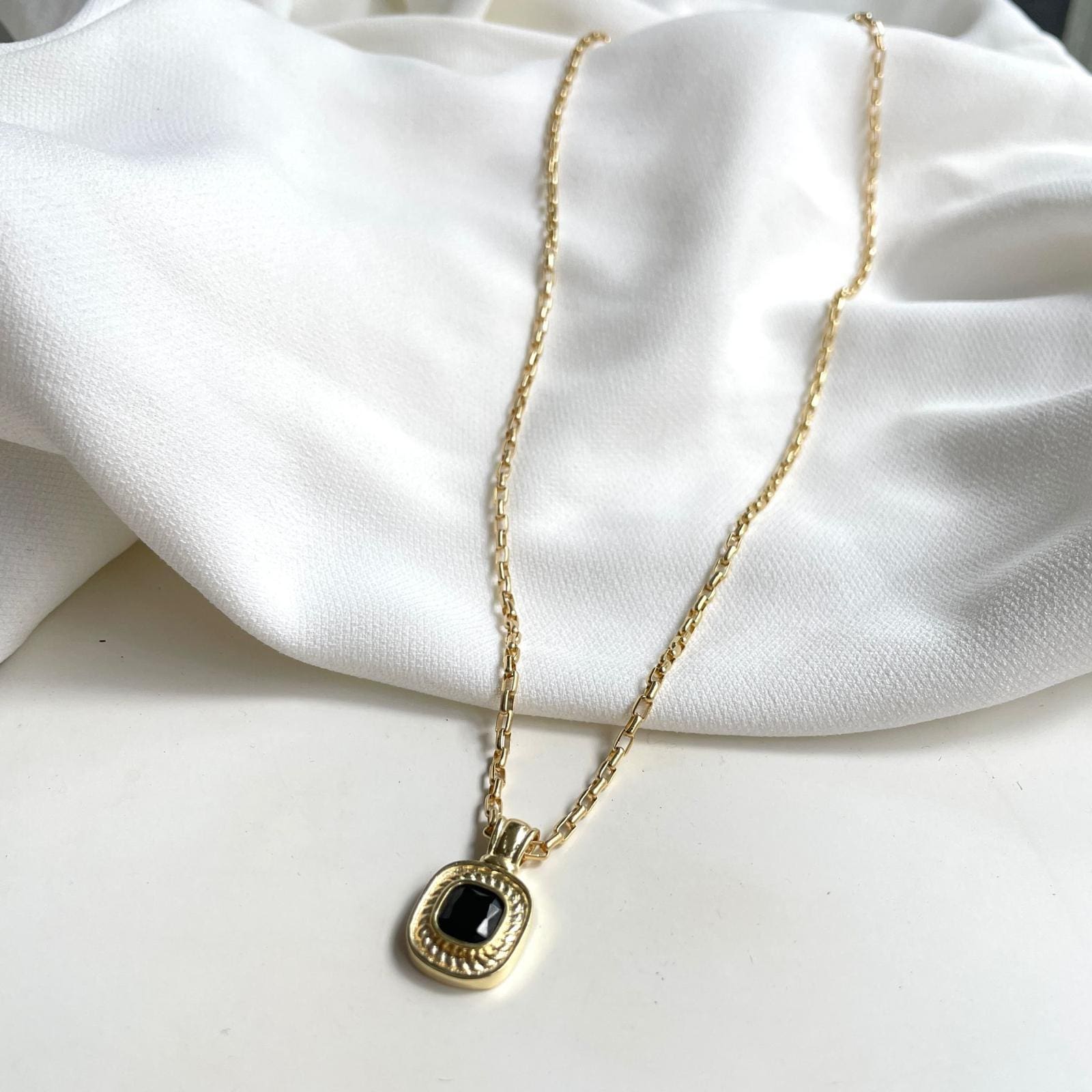 שרשרת LAURA מוזהבת