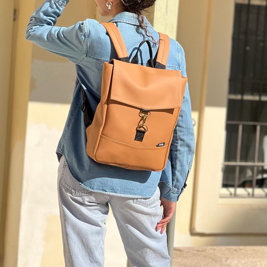 מיני סטודנטס קאמל דמוי עור