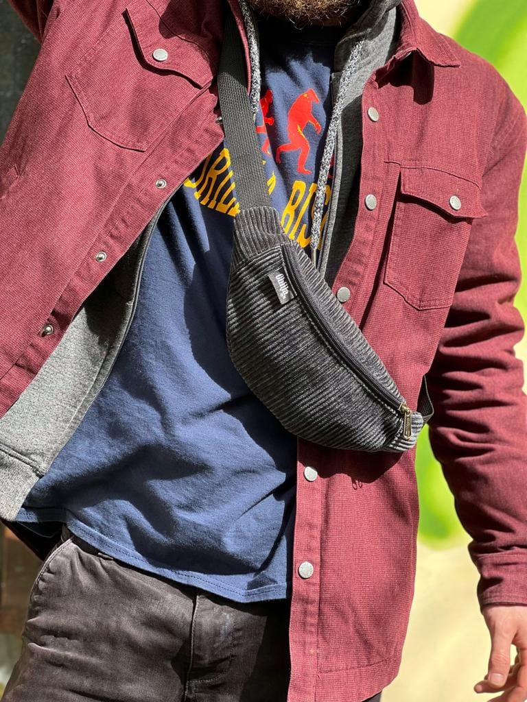 פאוץ' רוני שחור קורדרוי