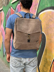 סטודנטס גדול דמוי זמשי מהמם