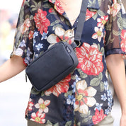 פאוץ' 'לורנס' שחור טקסטורת ציפורים