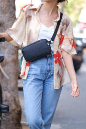 פאוץ' 'לורנס' שחור טקסטורת ציפורים