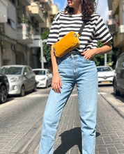 פאוץ' "לורנס" צהוב קטיפה