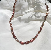 שרשרת פנינים אדומות