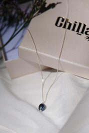 שרשרת 'YAHEL' פנינה כחולה