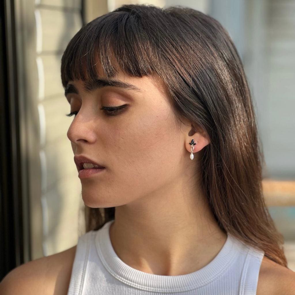 עגילי 'MISHEL' פנינה וזרקונים שחורים