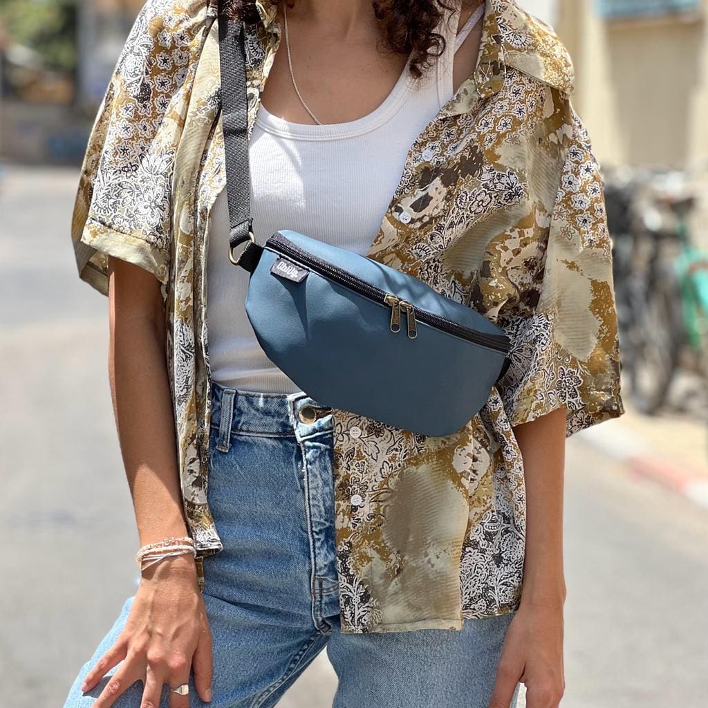 פאוץ' "הלגה" כחול - טורקיז דמוי נובוק