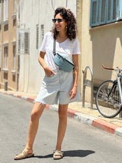 פאוץ' הלגה תכלת דמוי עור