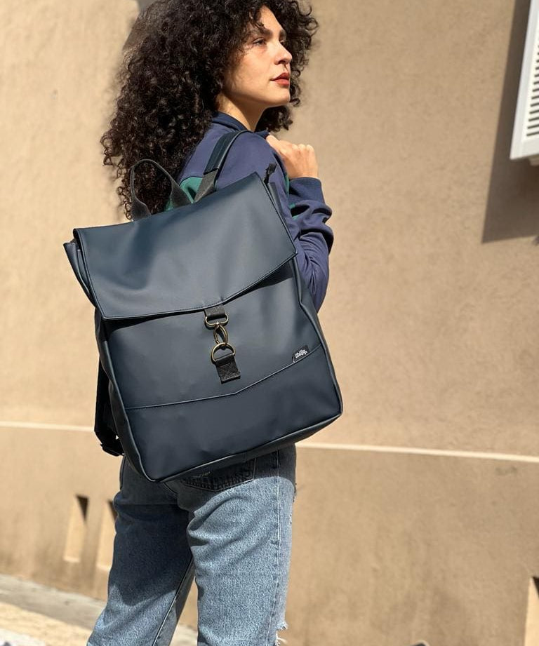 תיק גב סטודנטס גדול כחול כהה כהה