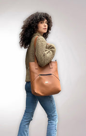 תיק צד Tommy קאמל טקסטורה