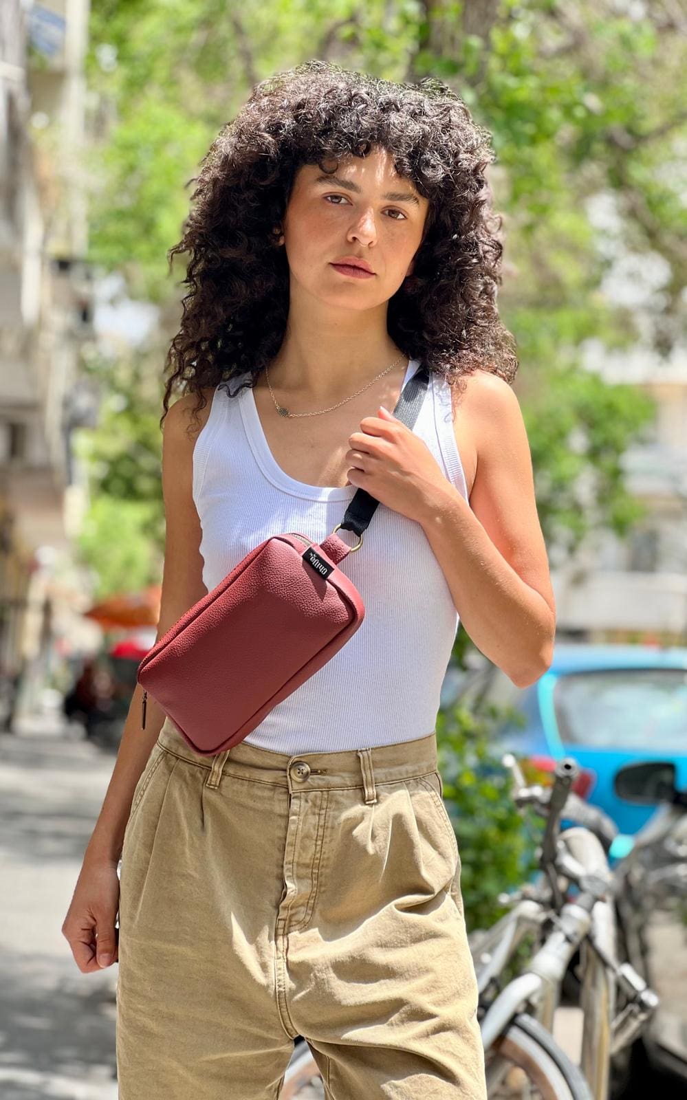 פאוץ' 'לורנס' דמוי עור דובדבן