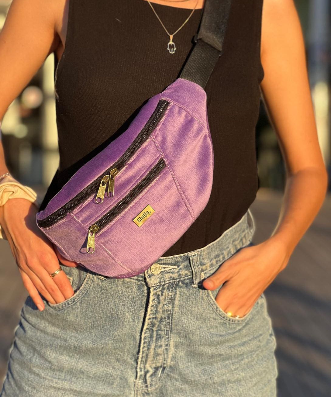 פאוץ' רוני גדול סגול קטיפה