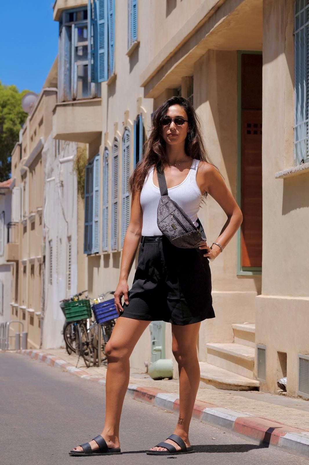 פאוץ' רוני גדול קטיפה אפורה עם עיטורים