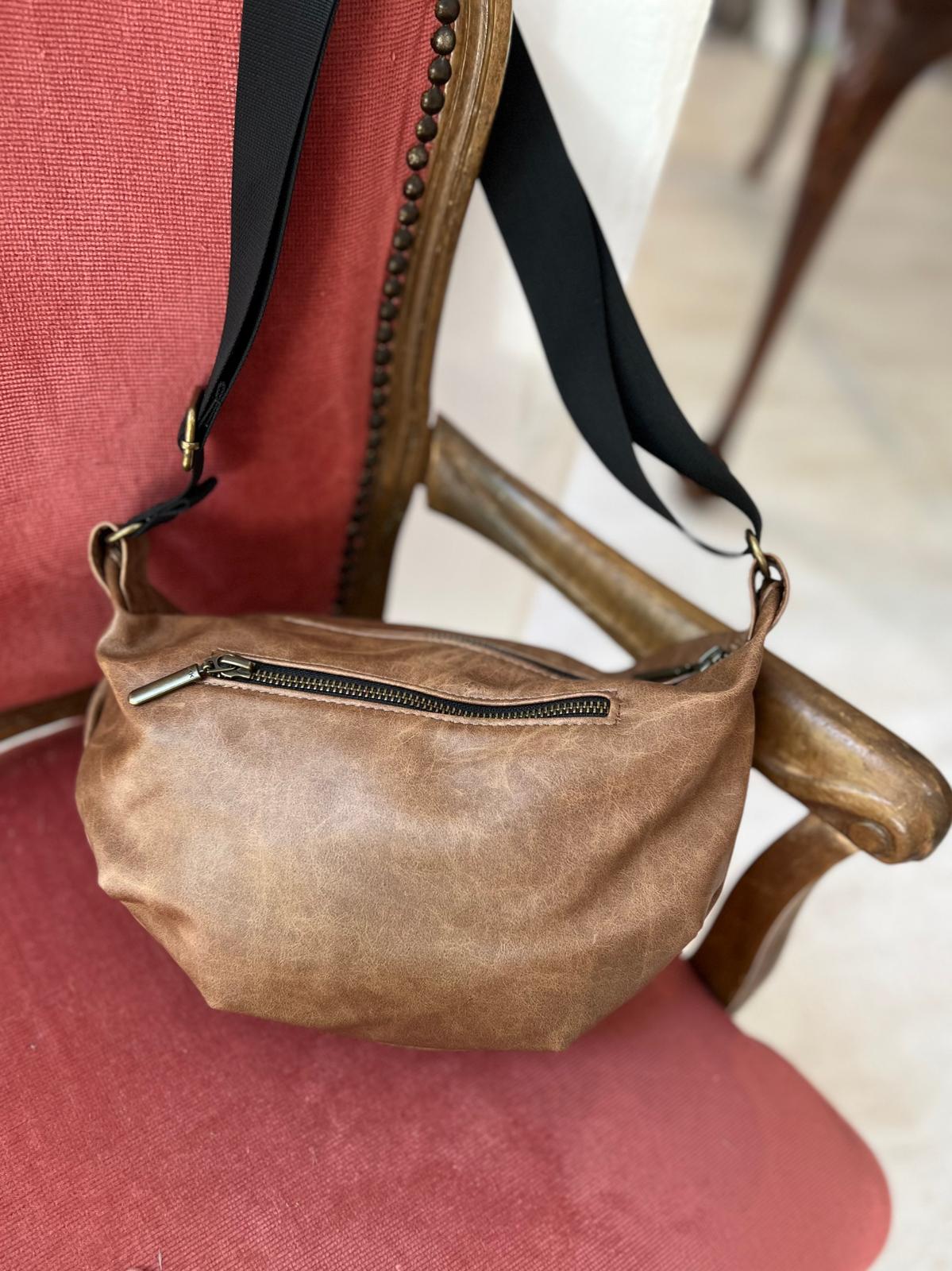 Retro Camel Vital Shoulder Bag -