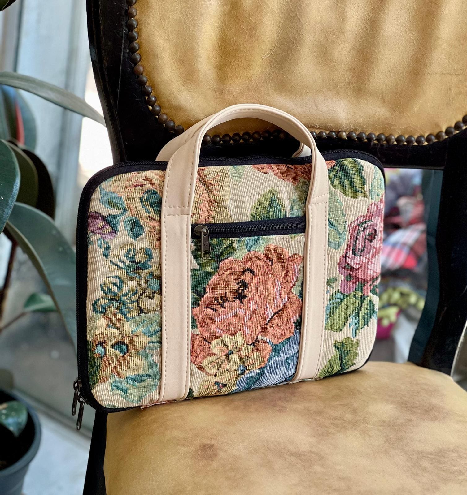 תיק לאייפד פרחוני בד גובלן