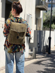 תיק גב סטודנטס בינוני ירוק זית קורדרוי