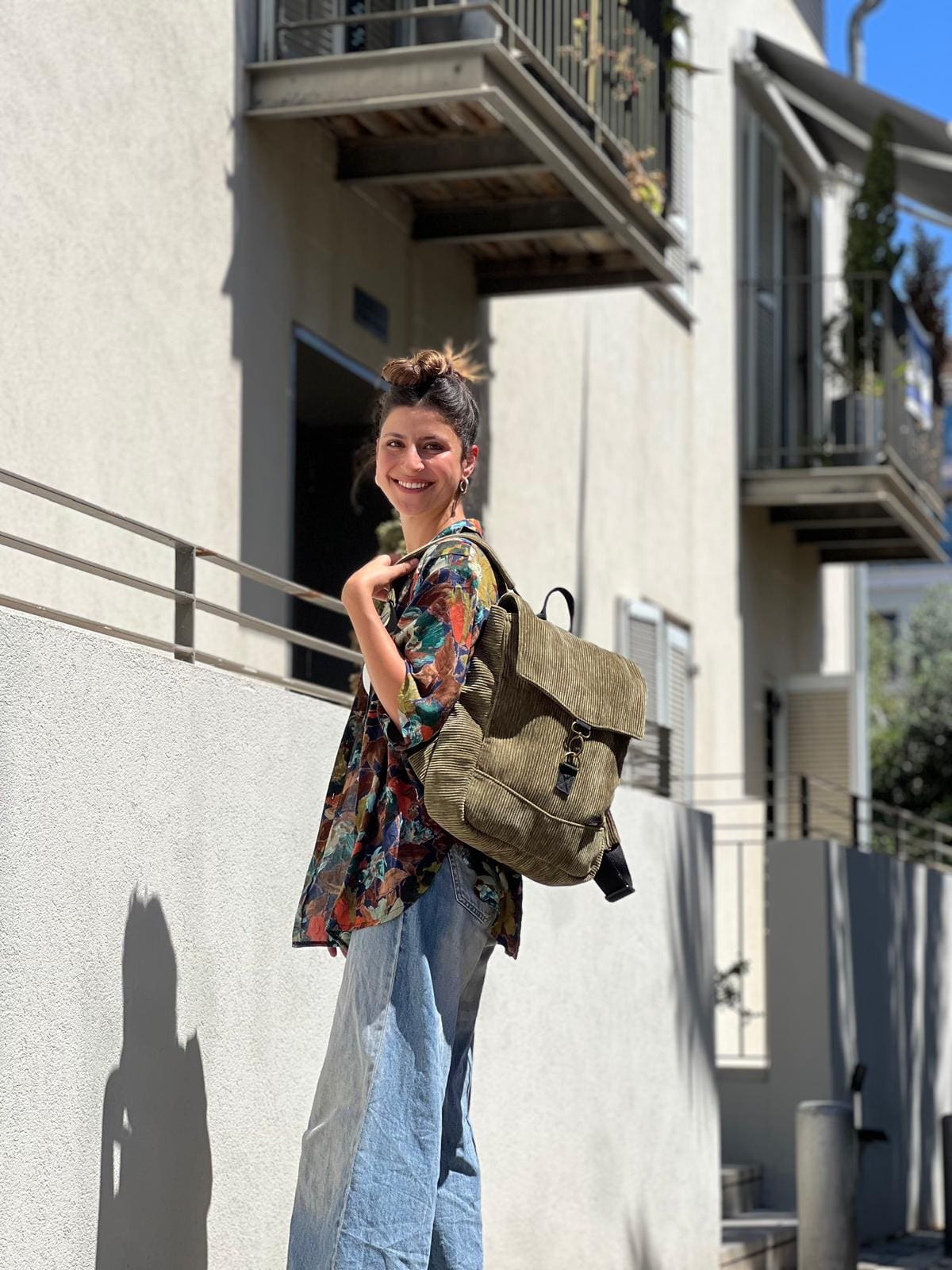 תיק גב סטודנטס בינוני ירוק זית קורדרוי