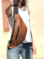 פאוץ' רוני גדול חום צמות