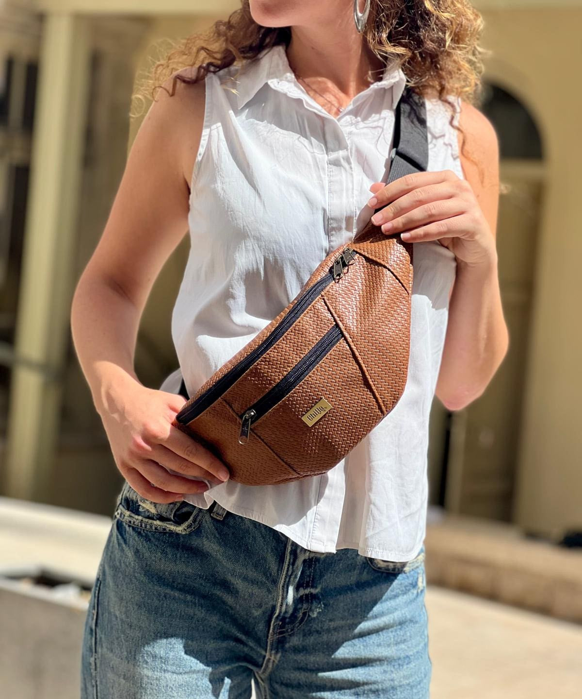 פאוץ' רוני גדול חום צמות