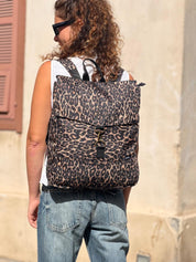 תיק סטודנטס גדול מנומר היסטרי!