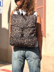 תיק סטודנטס גדול מנומר היסטרי!