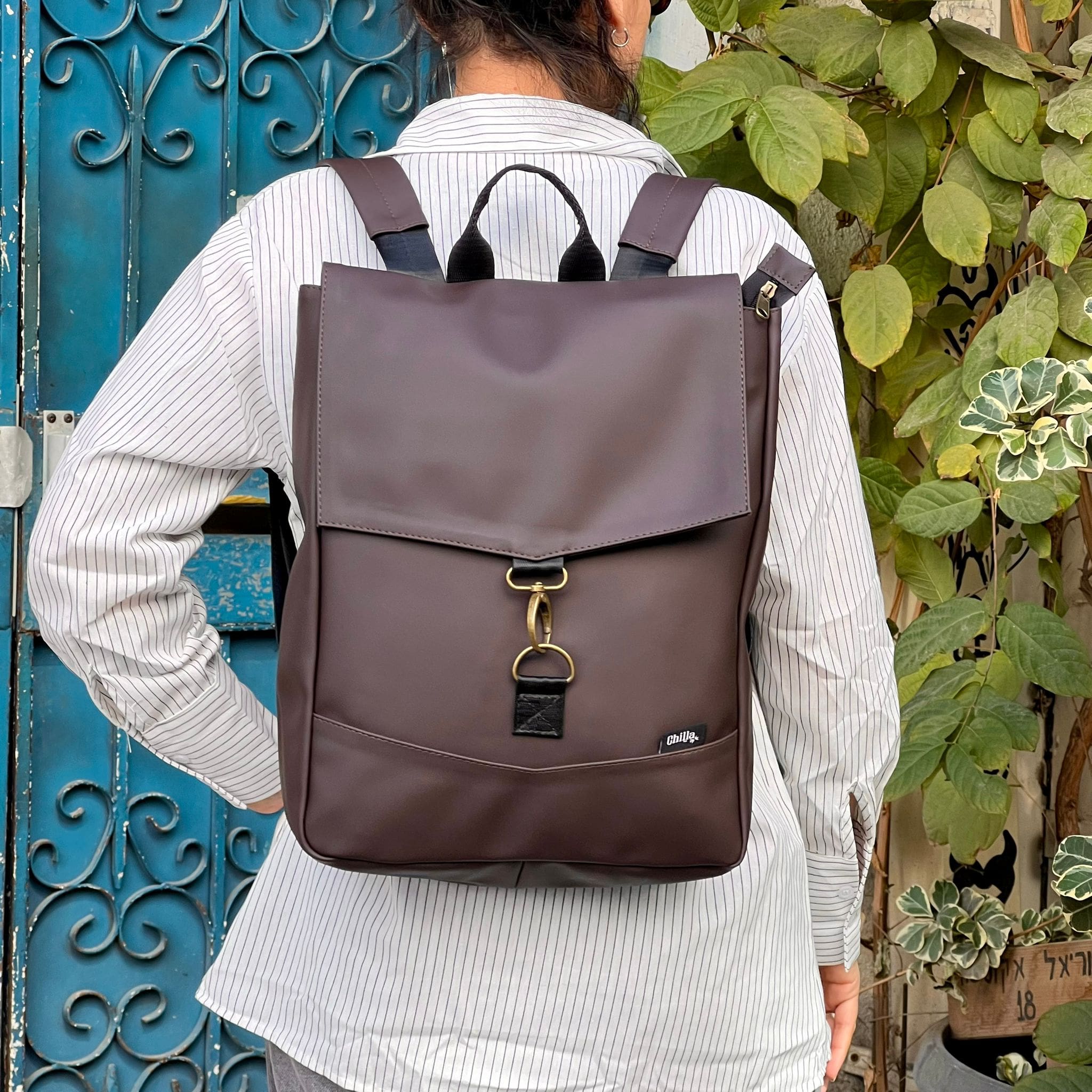 תיק גב סטודנטס בינוני חום שוקולד