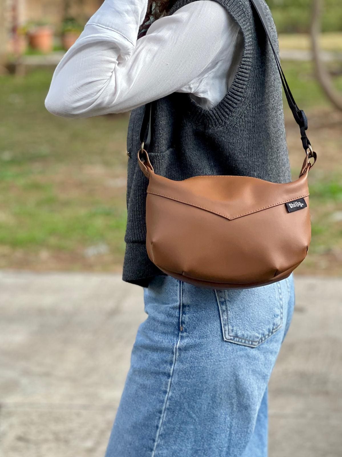 תיק צד ויטל קאמל חלק