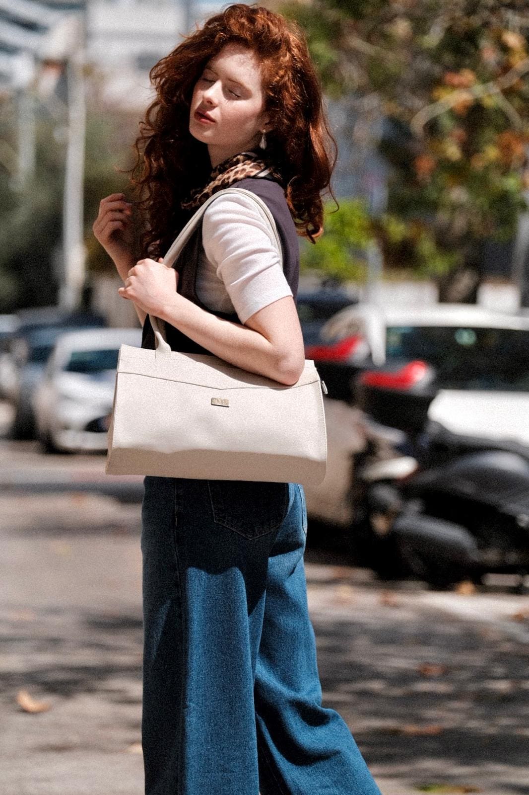 תיק כתף Lou'iz בלן