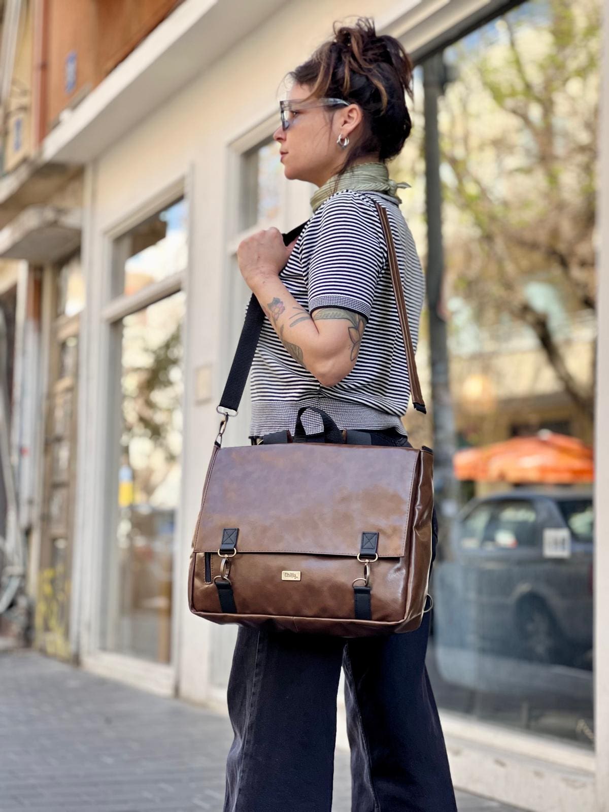 תיק גב/צד Jaffa גדול חום מבריק