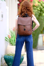 תיק גב סטודנטס בינוני חום אדמה