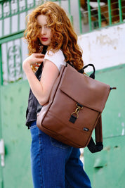 תיק גב סטודנטס בינוני חום אדמה