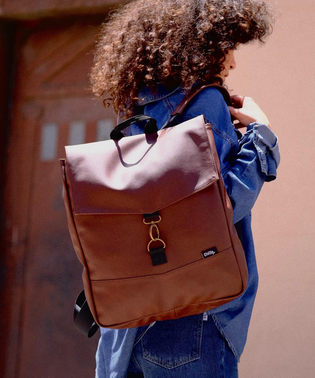 תיק גב סטודנטס גדול חום אדמה