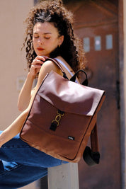 תיק גב סטודנטס גדול חום אדמה