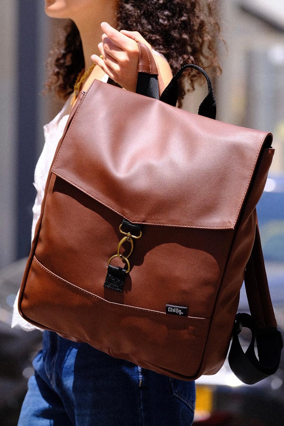 תיק גב סטודנטס גדול חום אדמה