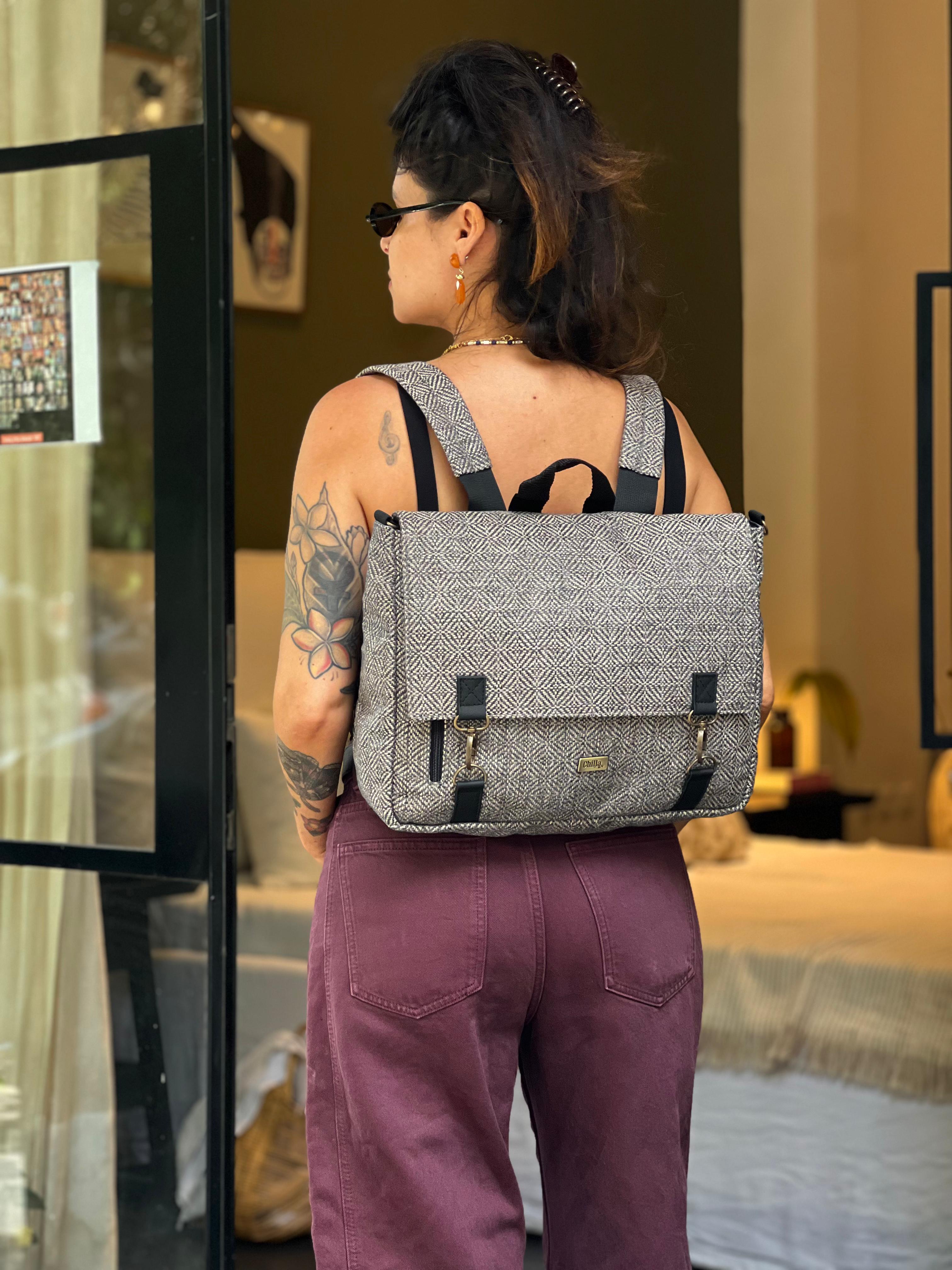 Large Gray Tweed Jaffa Side/Backpack