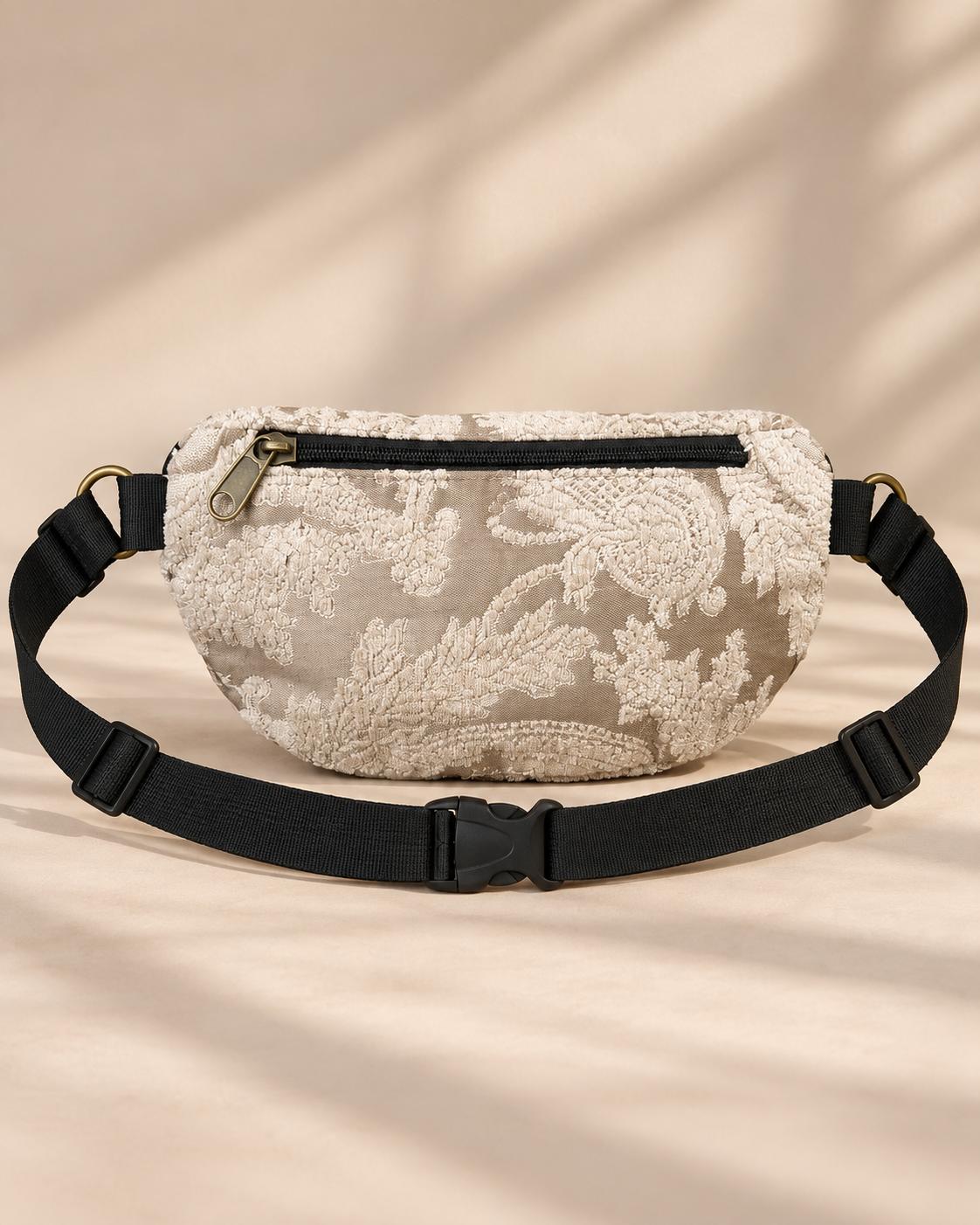 Elizabeth Helga Fanny Pack
