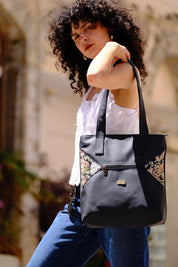 תיק צד Tommy וינטייג' Flowery שחור דמוי עור