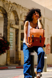 תיק גב Unicorn כתום חמרה זה השחור החדש