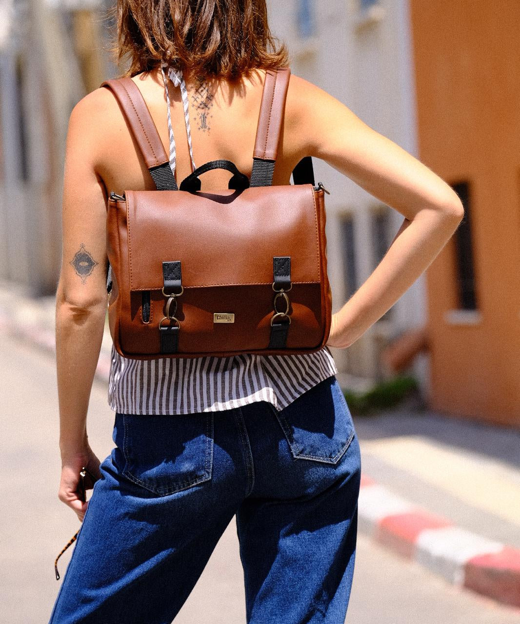 צד Jaffa חום אדמה