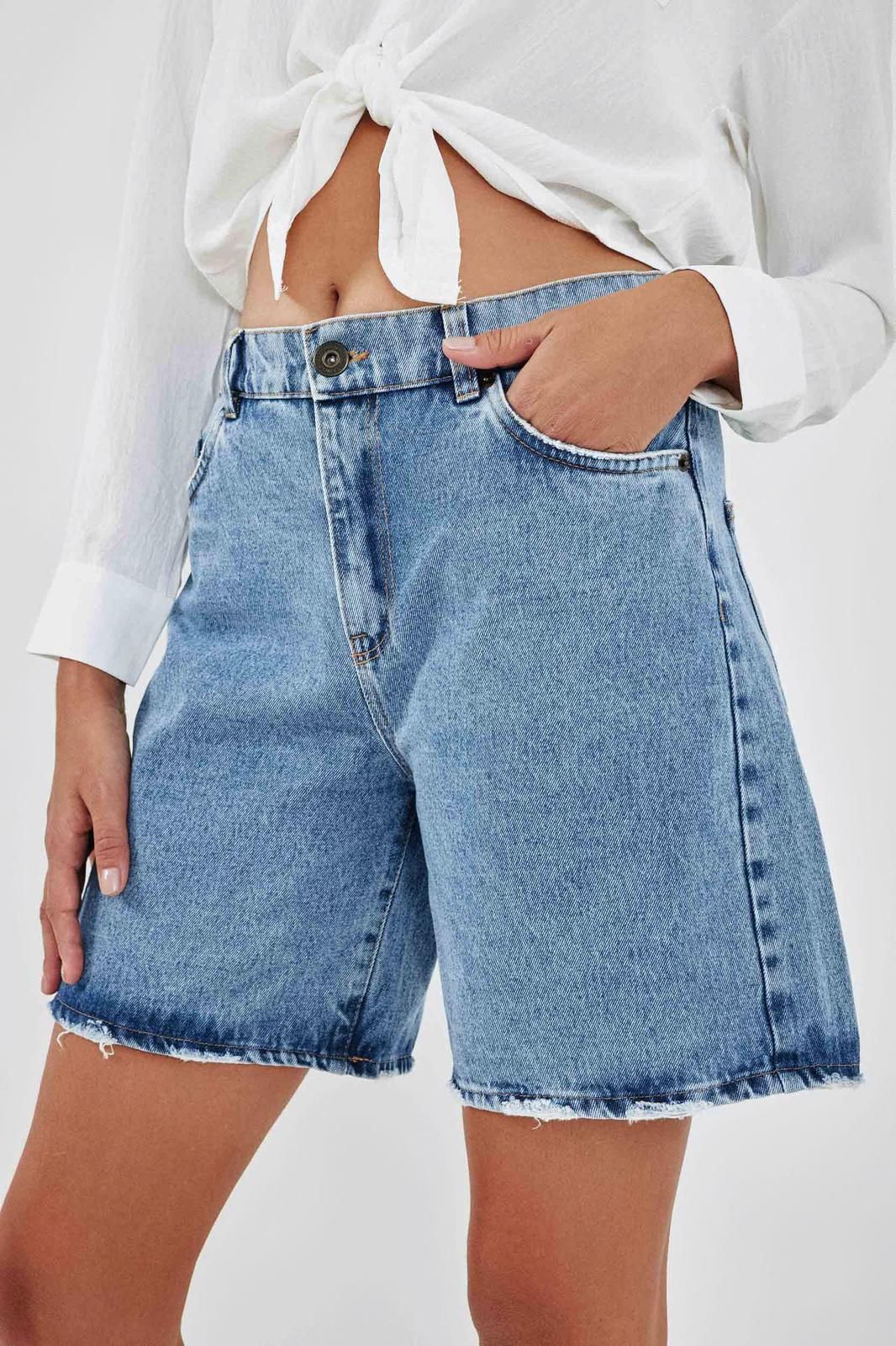 Chilla Denim Shorts – Light Blue