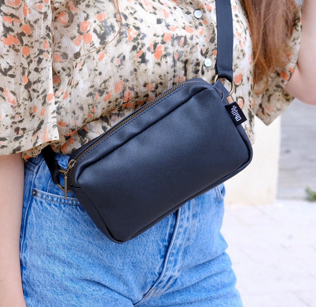 Black Fine Texture Lawrence Fanny Pack